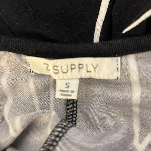 NWOT Z Supply Summerland Abstract Jumpsuit Size Small. - Picture 2 of 3